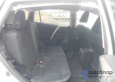 2017 Toyota Rav4 Le z USA, uszkodzony, nr VIN 2T3BFREV2HW659673